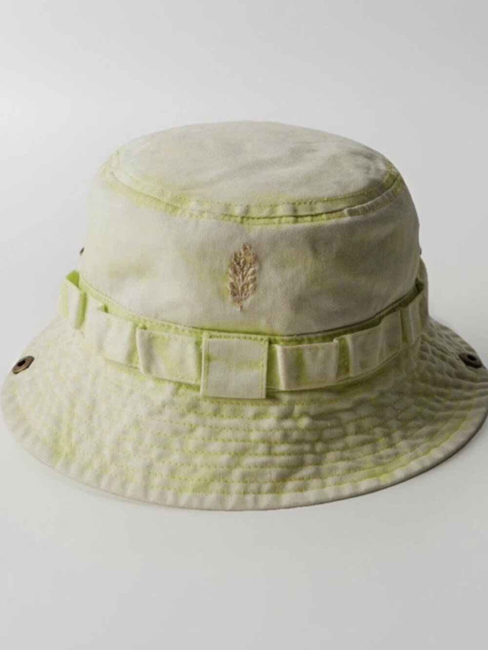 NWT Free People Happy Trails Bucket Hat in Washed Lime - Picture 2 of 5